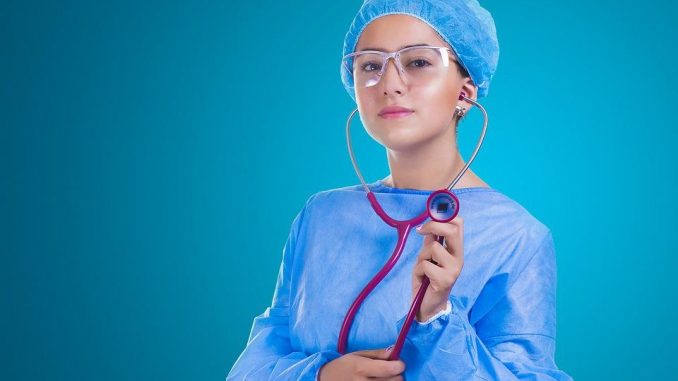 Les différents avantages à pratiquer le métier d’infirmière libérale